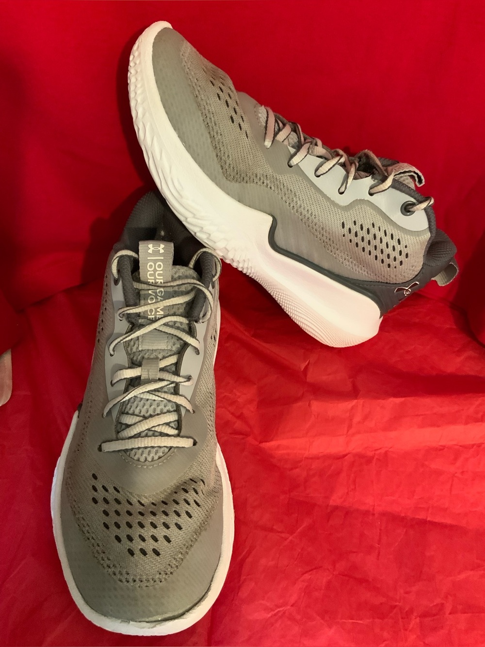 UNDER ARMOUR - Picture 2 of 11